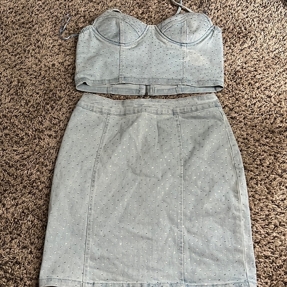 Brand new diamond out fit